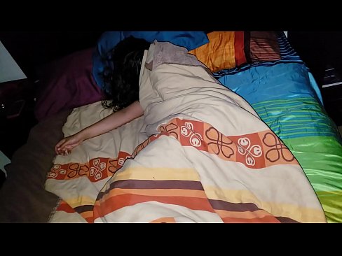 ❤️ Figliastro che rimprovera la sua giovane matrigna mentre lei dorme ️ Porno russoal it.8kpornvids.ru ❌❤